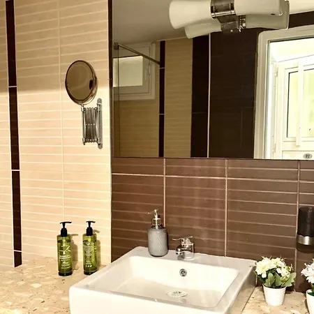 Hotel12 Apartman *