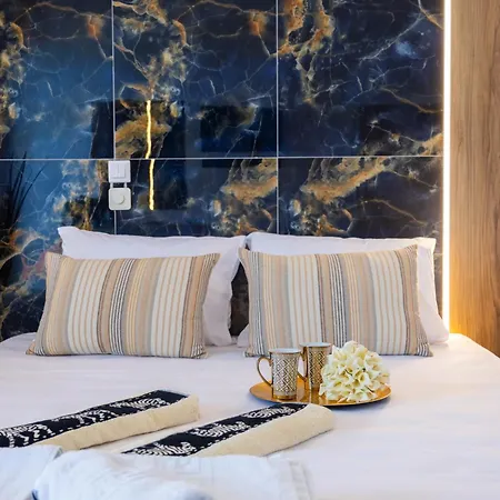 Hotel12 Apartman Leptokariá