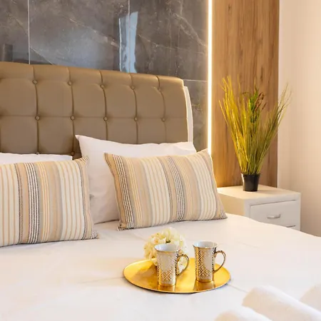 Hotel12 Apartman Leptokariá