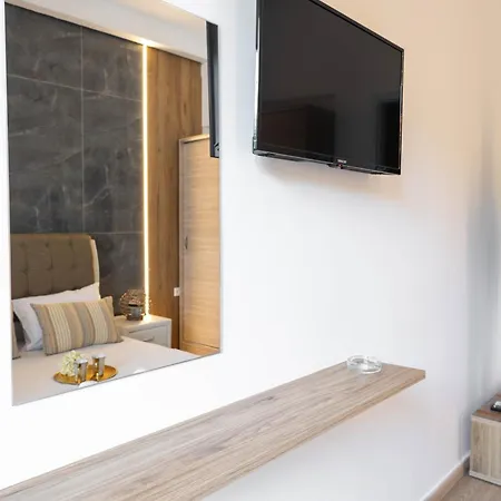 Hotel12 Apartman Leptokariá