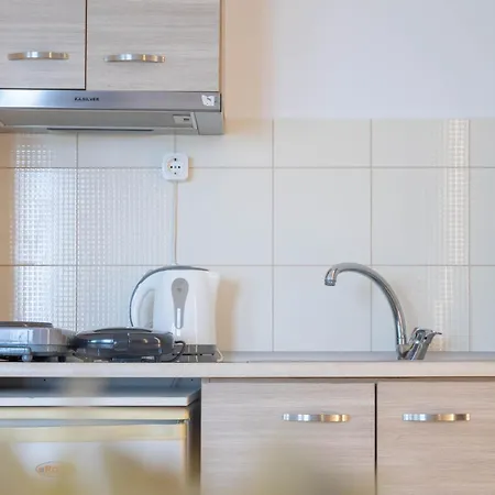 Apartament Hotel12 *