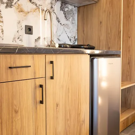 Hotel12 Apartman Leptokariá