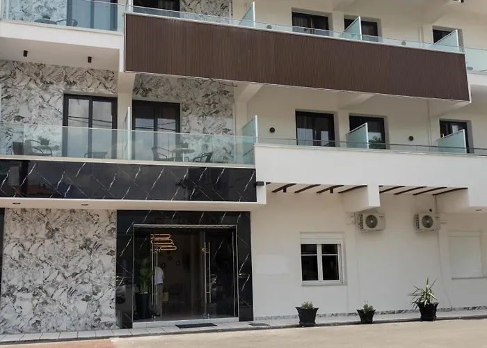 Hotel12 * 乐托卡亚